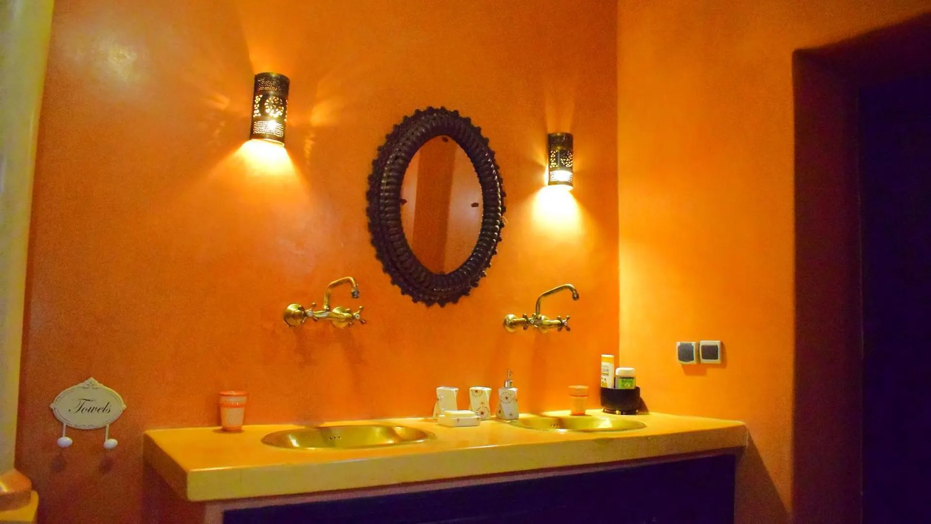 Riad Les Anges Du Desert Marrakesh